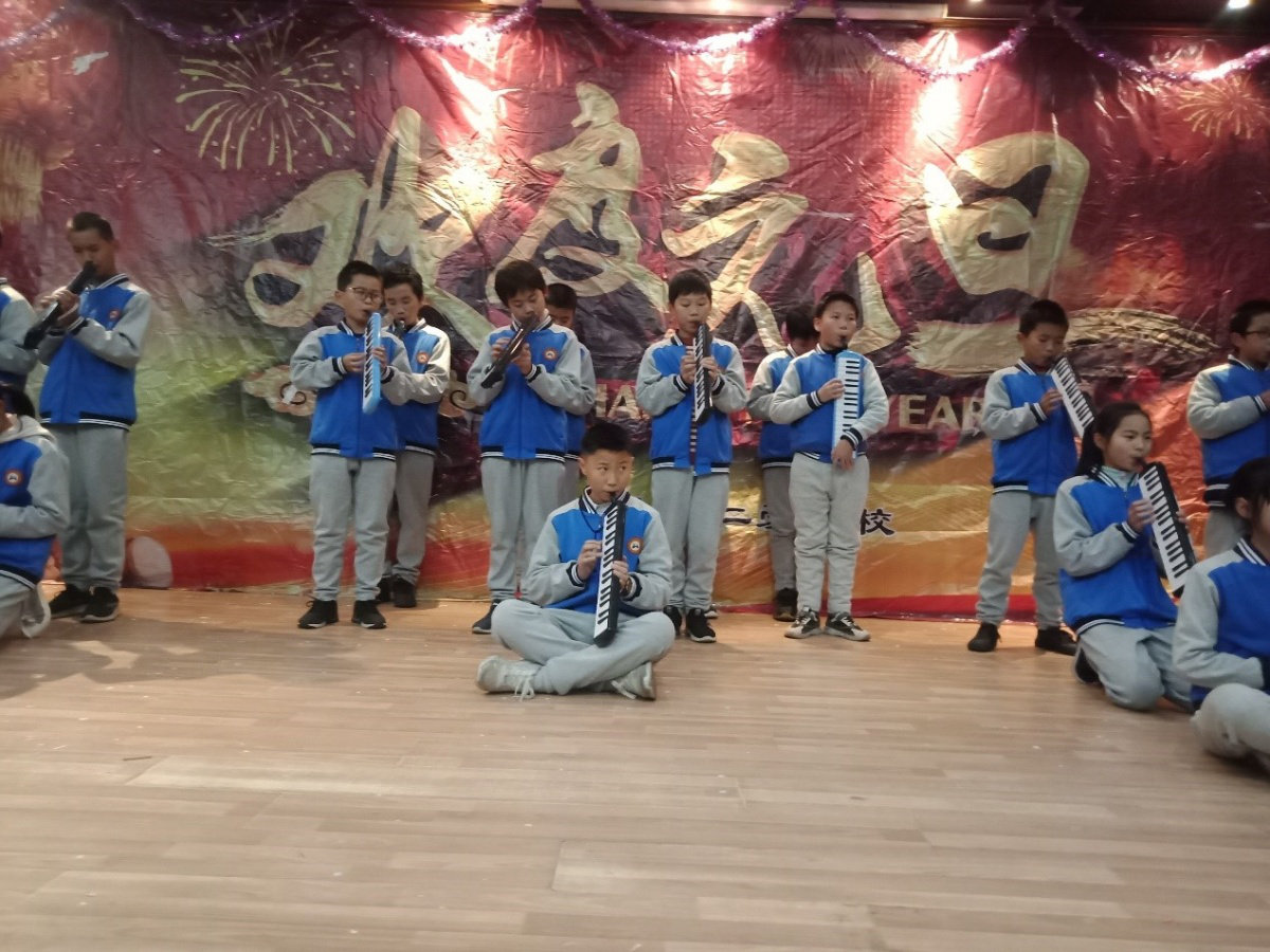衡陽市蒸湘區(qū)仁愛實(shí)驗(yàn)中學(xué)|衡陽全日制|全寄宿|全封閉|半月假制初級中學(xué) 衡陽市蒸湘區(qū)仁愛實(shí)驗(yàn)中學(xué)|衡陽全日制|全寄宿|全封閉|半月假制初級中學(xué)